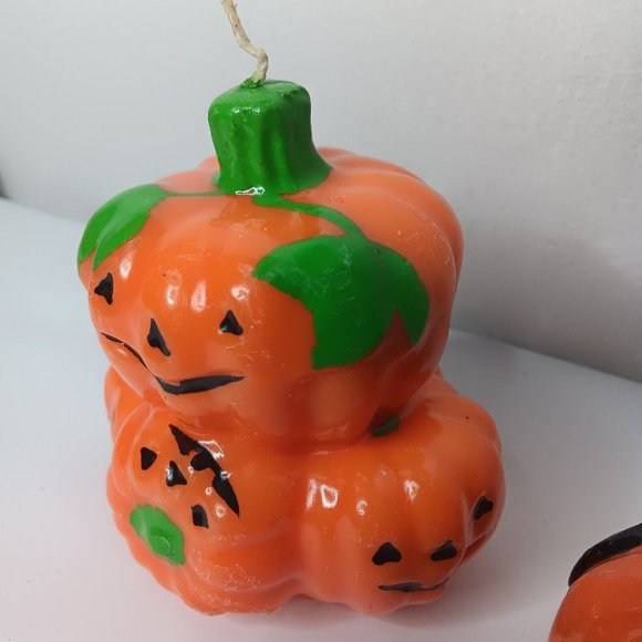Vintage 1980s Halloween Wax Candles 2 Kitschy Pumpkins Black Cat Bat Decor - Picture 14 of 16
